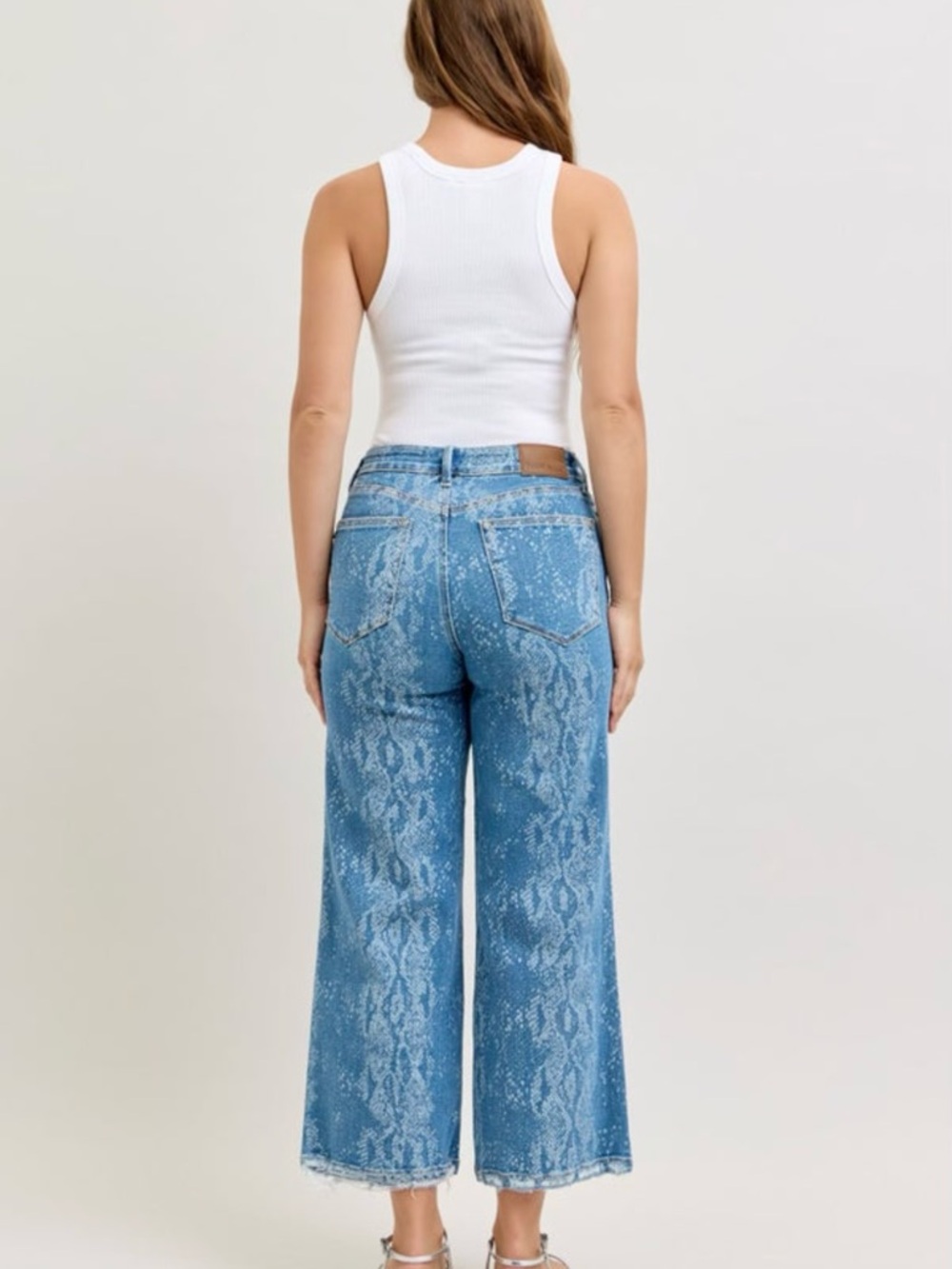 Judy Blue Blue Snake-Effect Wide Leg Jeans - Picture 8 of 8
